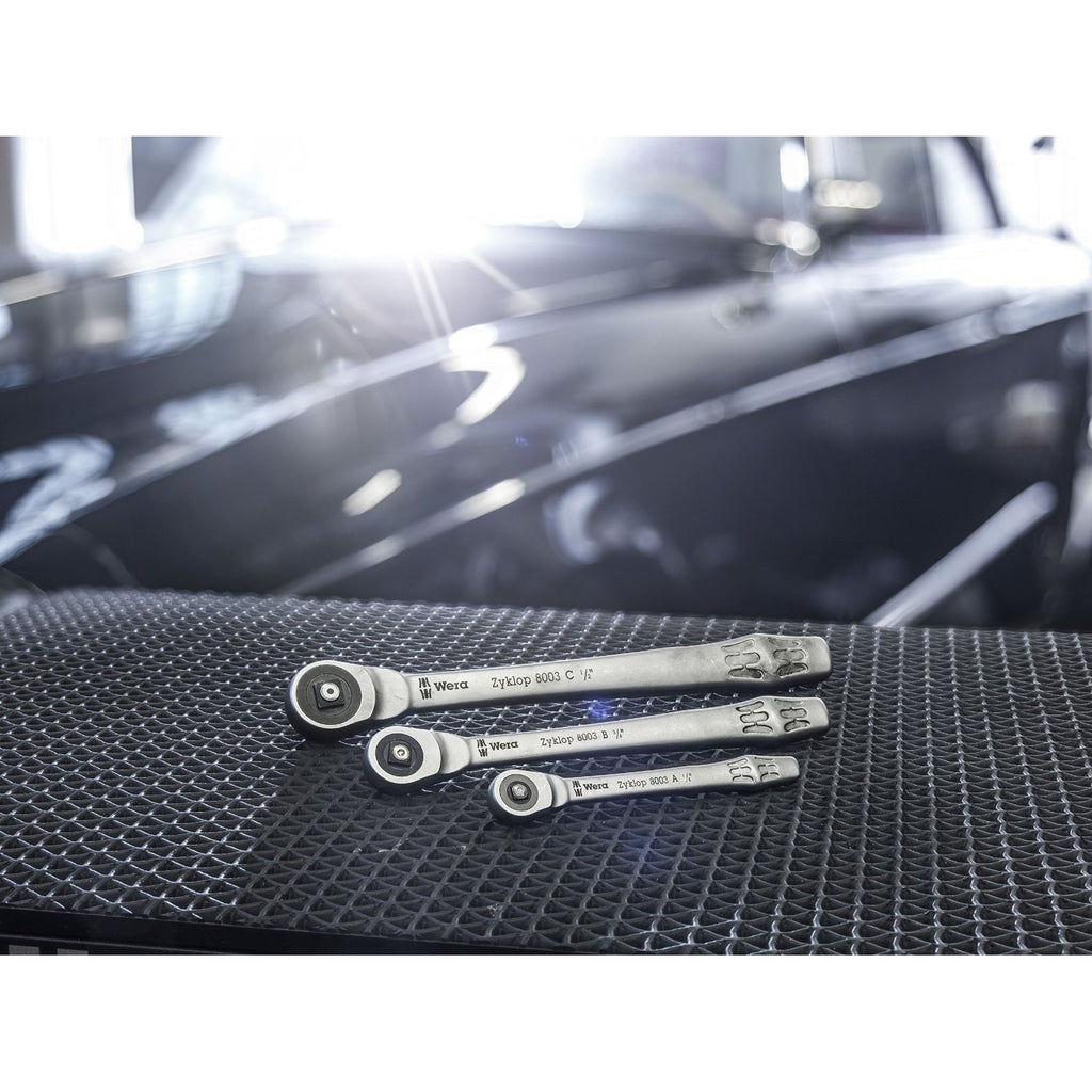 Купи Комплект инструменти с тресчотка WERA Zyklop Metal 3-8“ - 29 части за 251.16 лв. само от Nika.bg