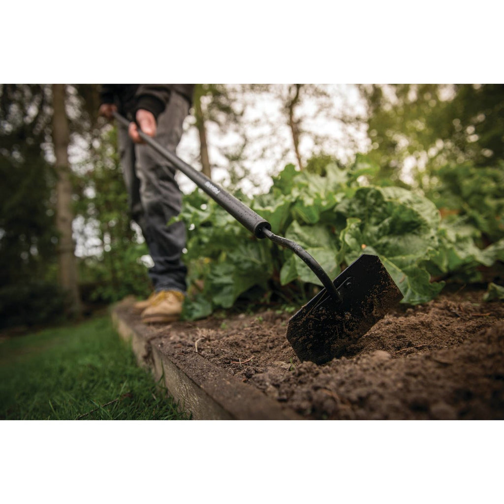 Мотика Fiskars Solid™ - Nika.bg