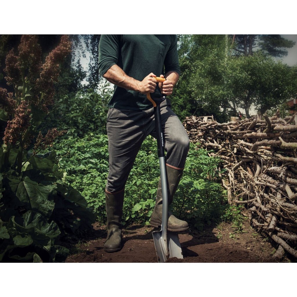 Лопата за копаене Fiskars Xact™ размер L - Nika.bg