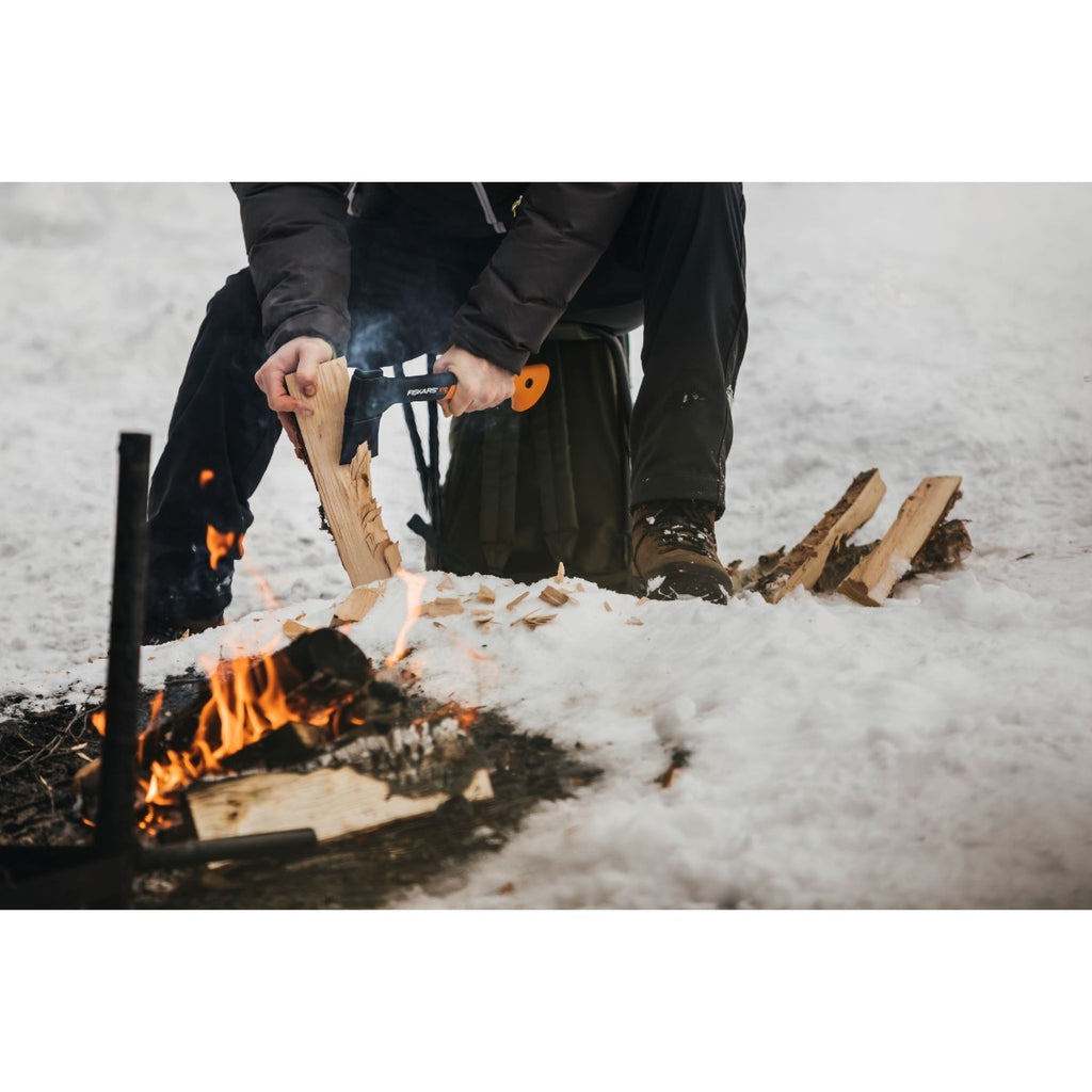 Брадва за къмпинг лов и туризъм Fiskars X7 XS - Nika.bg