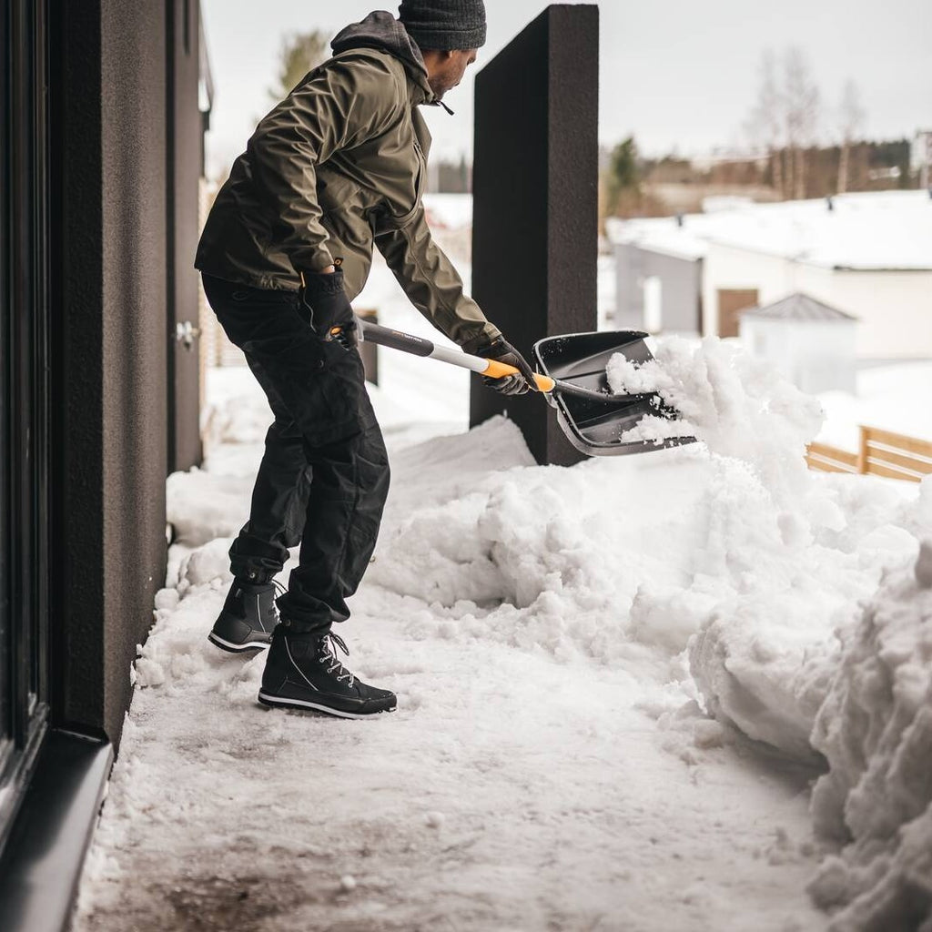 Телескопична лопата за сняг Fiskars X-series™ 120-139 см