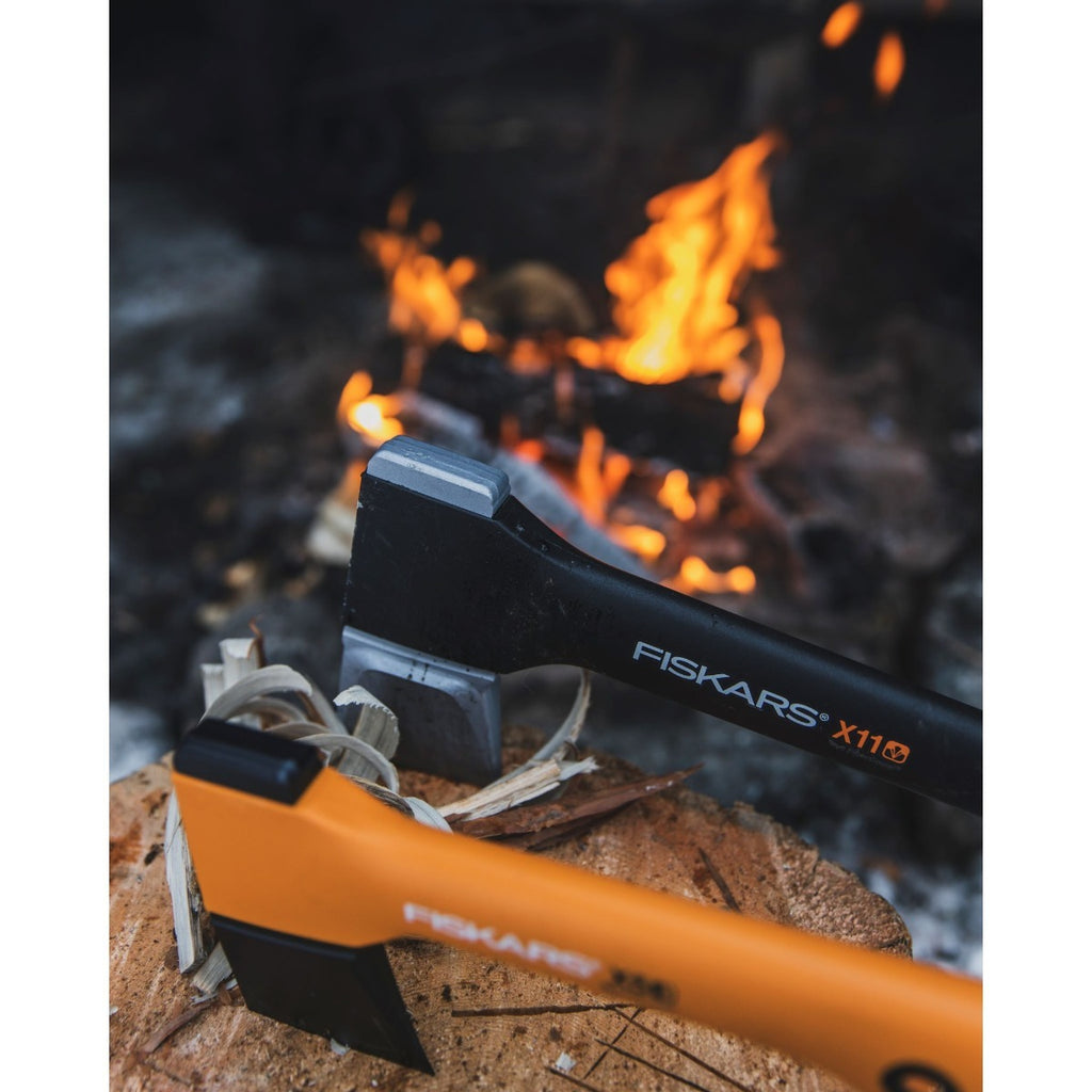 Брадва за цепене на дърва Fiskars X11 S - Nika.bg