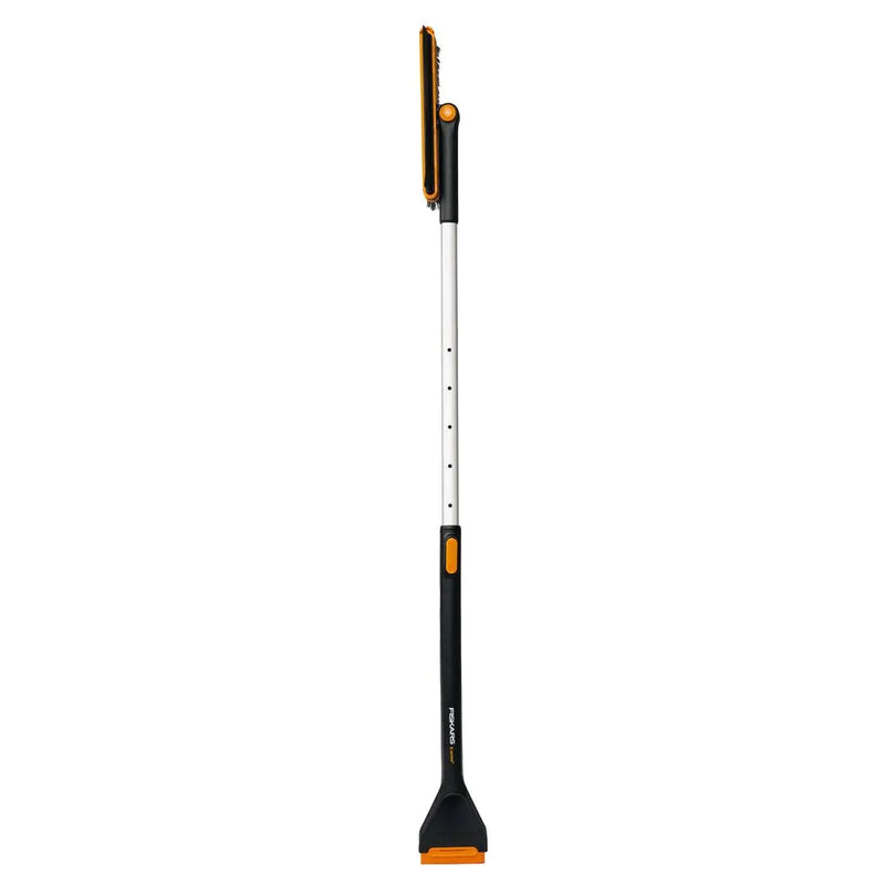 Телескопична въртяща се четка и стъргалка Fiskars X-series™ 96–121 cm