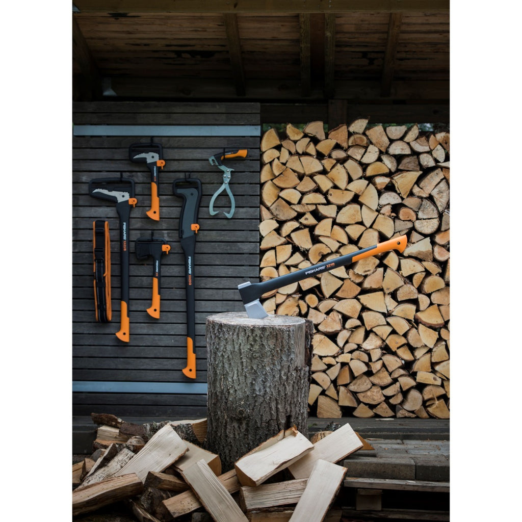 Брадва за цепене Fiskars X21 L - Nika.bg