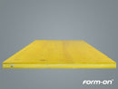 Трислойно кофражно платно Form-On с дебелина 21 мм и устойчиво покритие, идеално за строителни проекти.