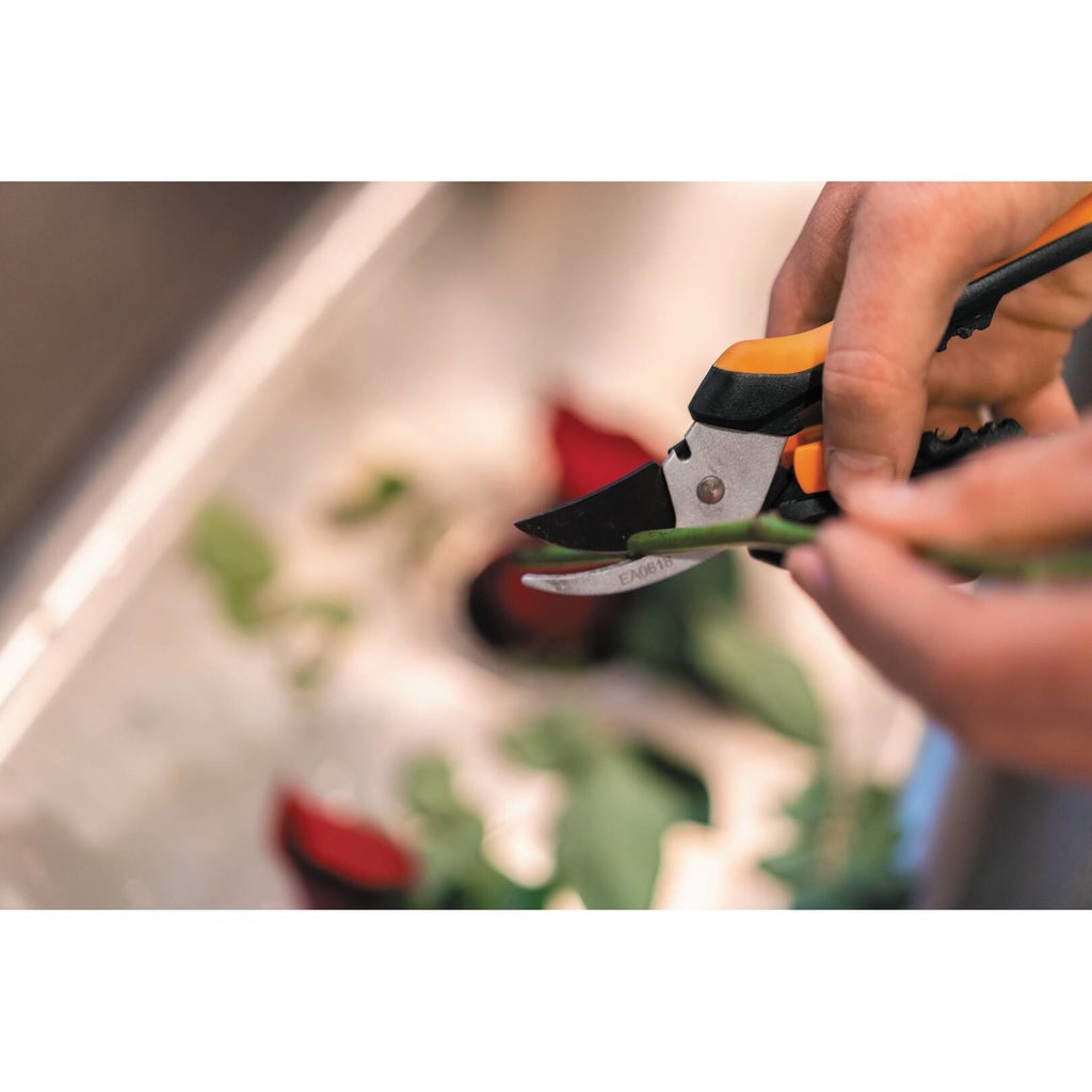 Ножица за цветя Fiskars Solid SP141 - Nika.bg