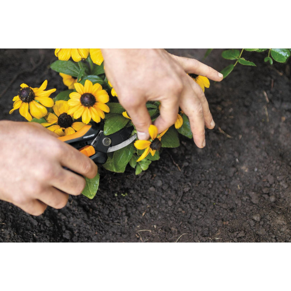 Ножица за цветя Fiskars Solid SP141 - Nika.bg