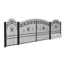 Оградна система GRETA с елегантен дизайн и черна боя, украсена с ковано желязо.
