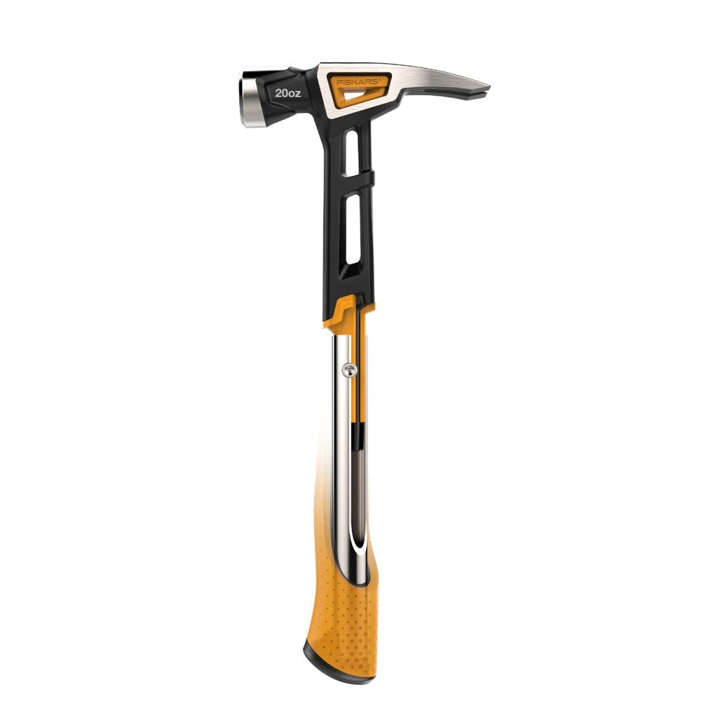 Универсален чук Fiskars IsoCore™, размер M с дръжка против вибрации и патентована IsoCore™ система