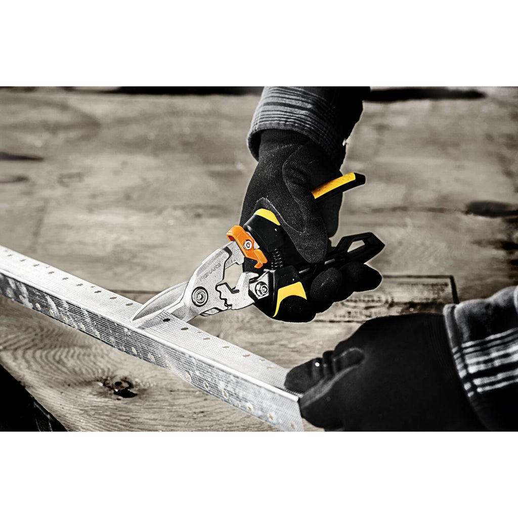 Alt Tag: Ножица за ламарина с прави остриета Fiskars PowerGear™ - Цена - Продажба, мощни прави остриета и ергономична дръжка при рязане на метал
