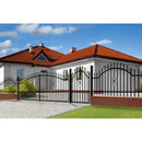 Еднокрила оградна врата VENUS с елегантен дизайн и здравина пред къща с червена покривка.