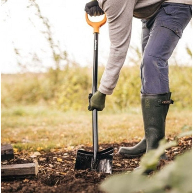 Удължена заострена лопата Fiskars Solid XL