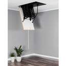 Стълба за таван OMAN FLEX TERMO METAL BOX, разтегателен механизъм, монтирана на тавана в модерен интериор.