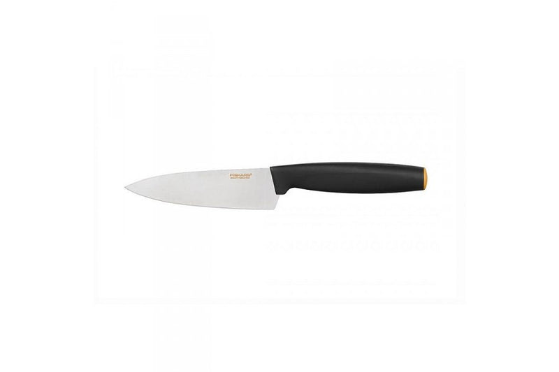 Купи Малък готварски нож Functional Form NEW за 37 лв. само от Nika.bg