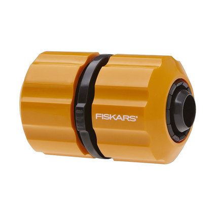 Купи Съединител за маркуч размер 3-4" - Fiskars за 9.9 лв. само от Nika.bg