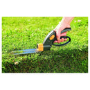 Ножици за трева Fiskars GS42, с ергономична дръжка за удобно рязане на растителност.