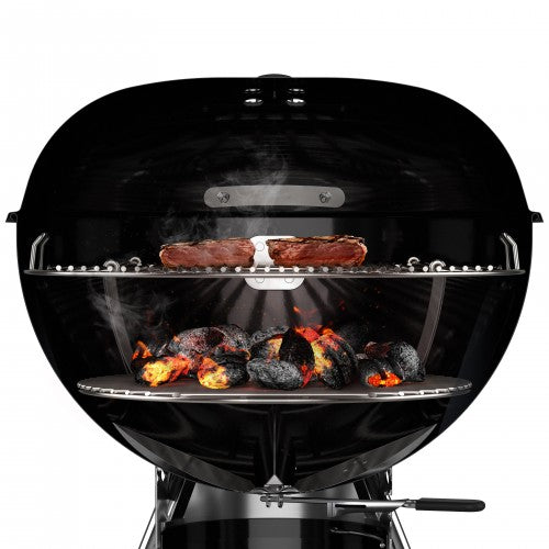 Купи Барбекю на въглища WEBER® Master-Touch Premium 57cm SE E-5775 BLK за 958 лв. само от Nika.bg