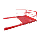 Червена платформа за строителни палетизирани товари с предпазни парапети и два издатъка.