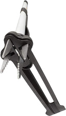 Изкоренител за плевели Light с 10 заострени зъби за ефикасно отстраняване на плевели с плитка коренова система.