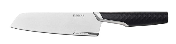 Купи Азиатски нож Titanium Santoku Fiskars за 188 лв. само от Nika.bg