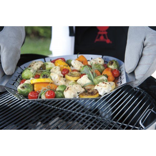 Купи Кошница за барбекю WEBER® - голяма за 79.99 лв. само от Nika.bg