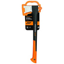 Брадва за цепене на дърва Fiskars X17 с уникален режещ ръб и леко балансирана дръжка.