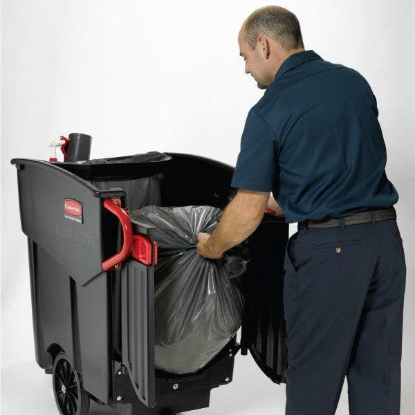 Купи Rubbermaid Мобилен контейнер Mega Brute, 450 л за 1380.55 лв. само от Nika.bg
