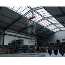 Алуминиево мобилно скеле KRAUSE ProTec XS за вътрешна и външна употреба с височина до 9.80м в складова среда.