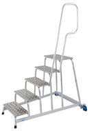 Степенка с 5 стъпала и колела, алюминиева конструкция, парапет, идеална за професионална употреба и монтаж.