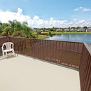 Тераса с PVC мрежа, гледка към езеро и зеленина, идеална за уплътняване на балкони и тераси.