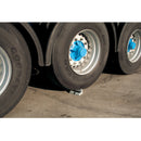 Гуми на камион с подложка за стабилизиране на товарни превозни средства.