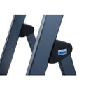 Алуминиева елоксирана стълба KRAUSE SePRO S, детайл на рамената с лого, устойчива и лесна за почистване.