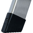 Долна част на алуминиева стълба Krause Corda с гумен накрайник за стабилност.