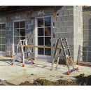 Алуминиева телескопична стълба KRAUSE TELEMATIC 4+4 използвана в строителен обект, настройваща се според мястото на употреба.