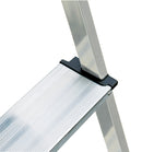 Алуминиева стълба KRAUSE Sepuro 4+1 със стъпала и опора за стабилност и безопасност.