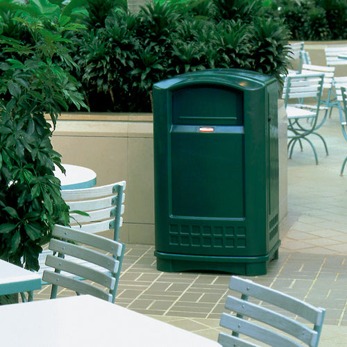 Купи Rubbermaid Кош с пепелник Landmark II , 189.3 л за 1392.54 лв. само от Nika.bg